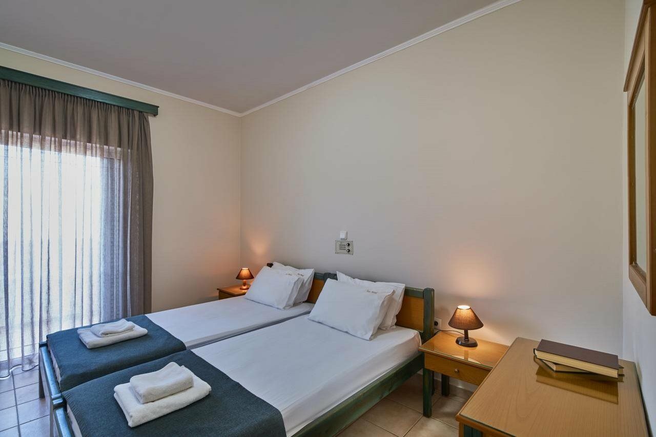 Inea Hotel & Suites Agioi Apostoli  Exterior photo